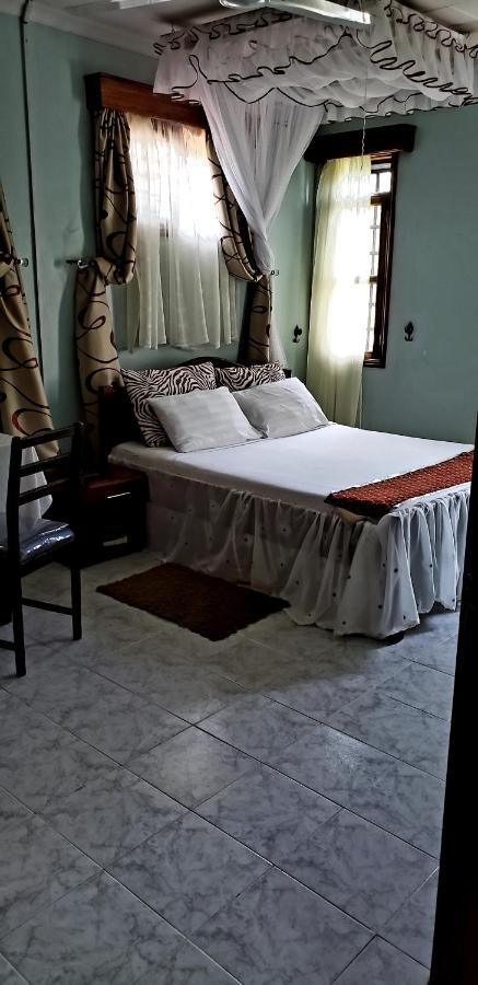 Family Nest Guesthouse Kisumu Kültér fotó